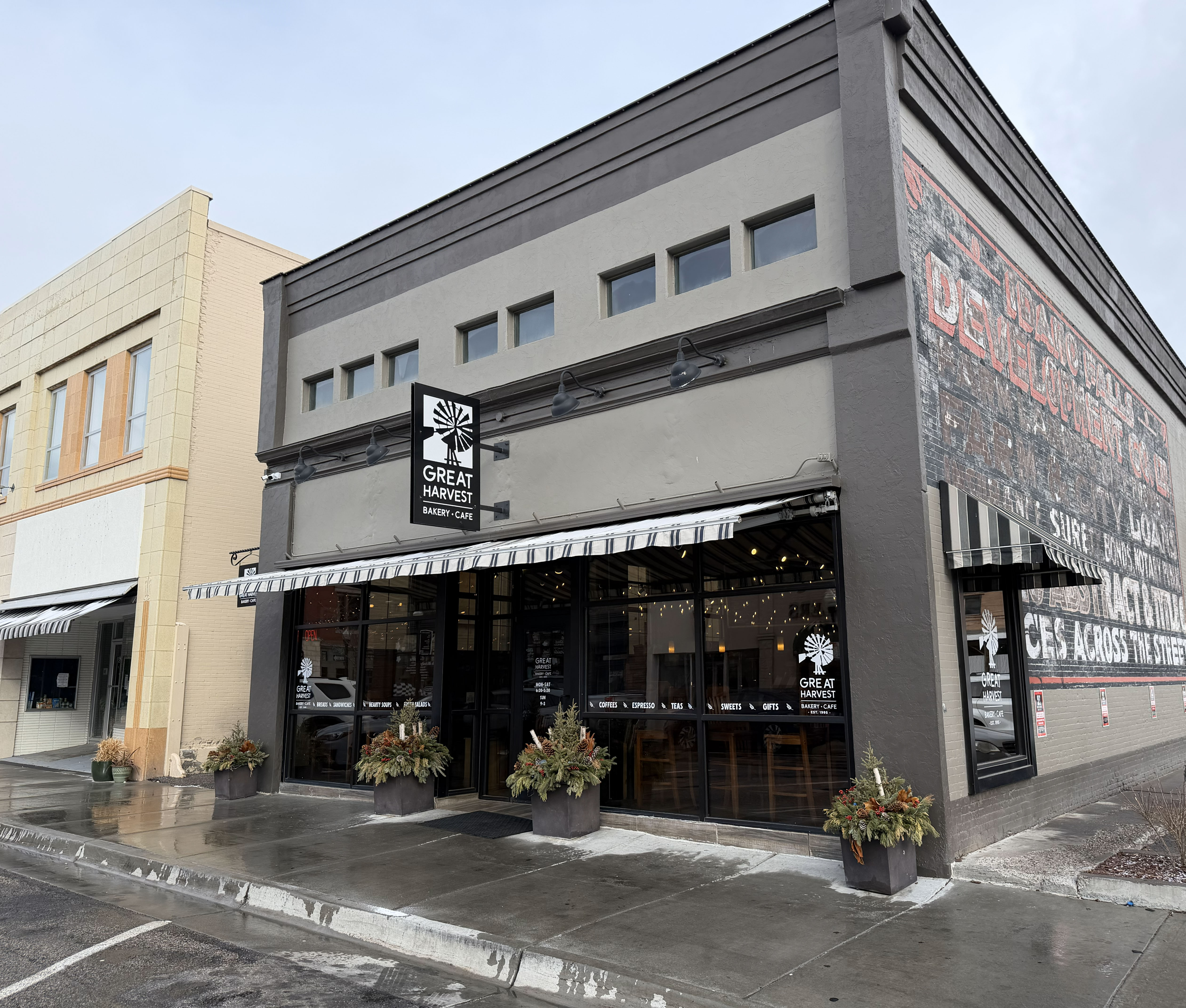 Great Harvest Bakery Storefront